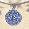 Porz.Amulett Chartres,weiss-bl Porz.Amulett Chartres,weiss-bl